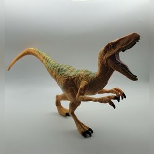 Hasbro Jurassic World Velociraptor "Echo" Action Figure